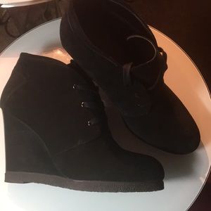 Black Tesoro wedge boots